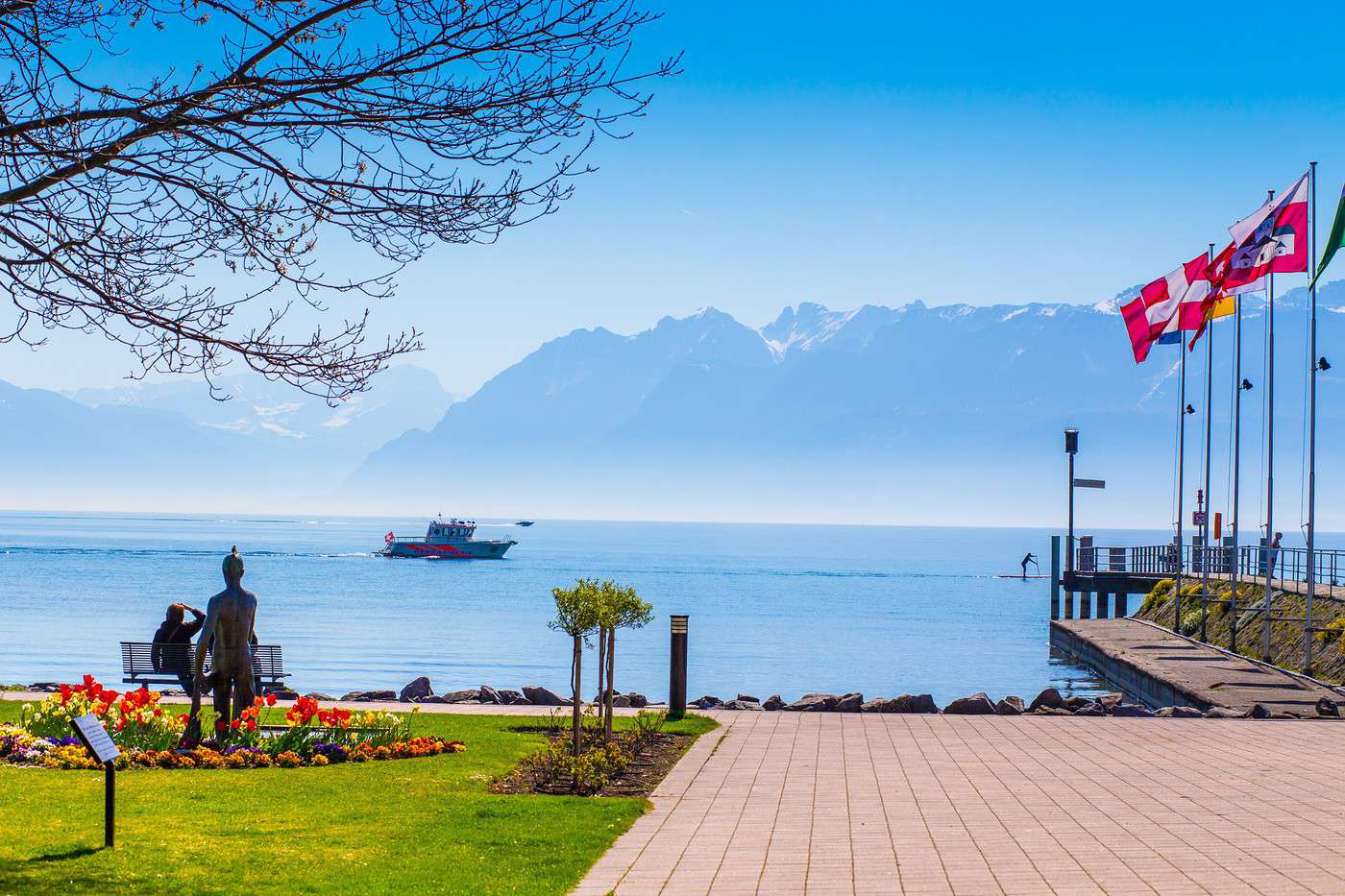 spot dockstart et pumping au lac leman en suisse